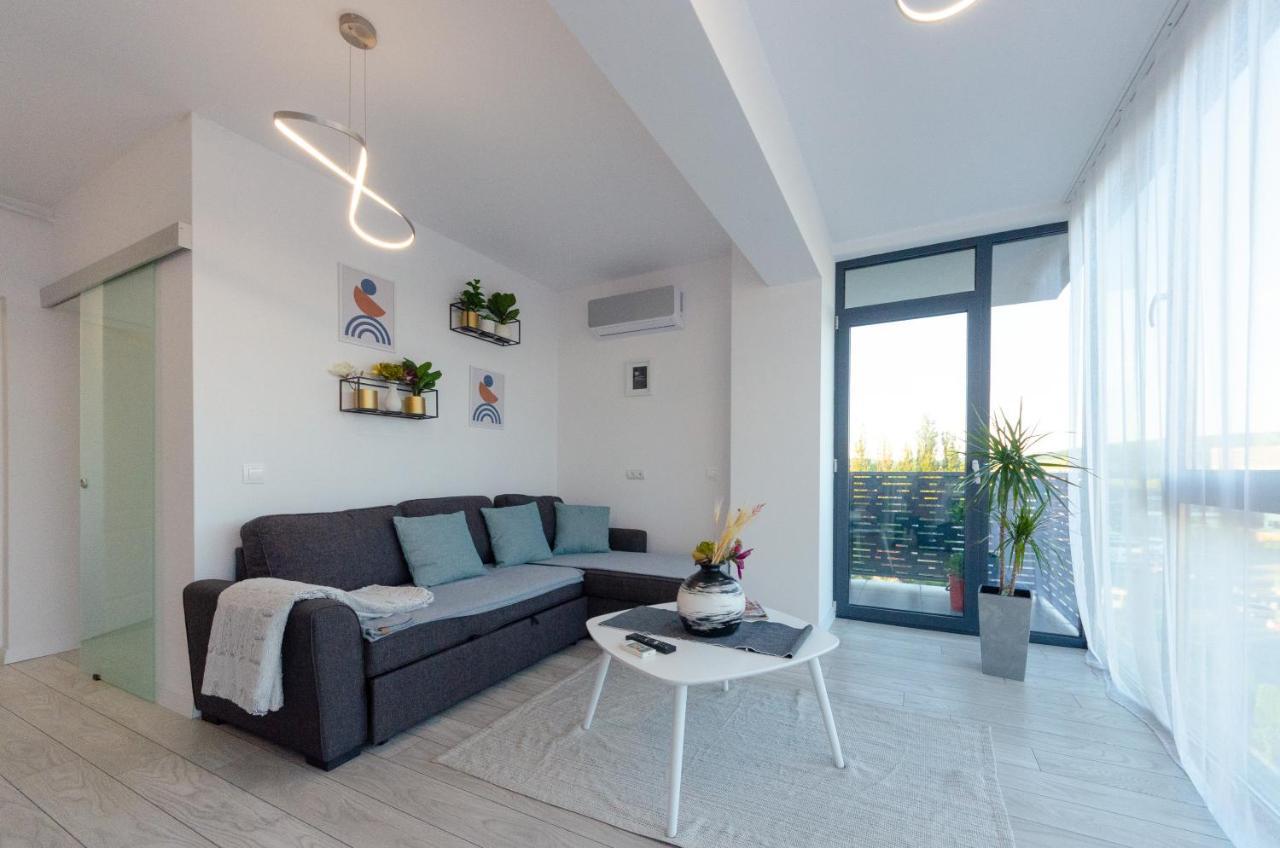 Bliss Apartment Targu-Mures Bagian luar foto