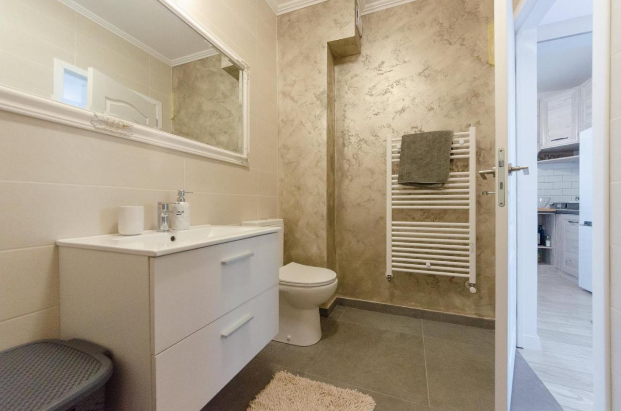 Bliss Apartment Targu-Mures Bagian luar foto